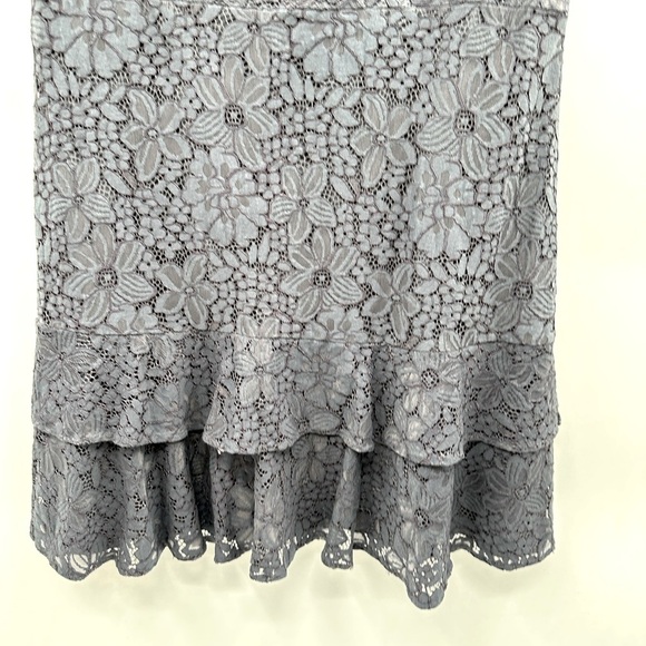 LOFT Lace Flutter sleeve blue tiered woman midi coquette feminine dress 12 - Picture 5 of 14